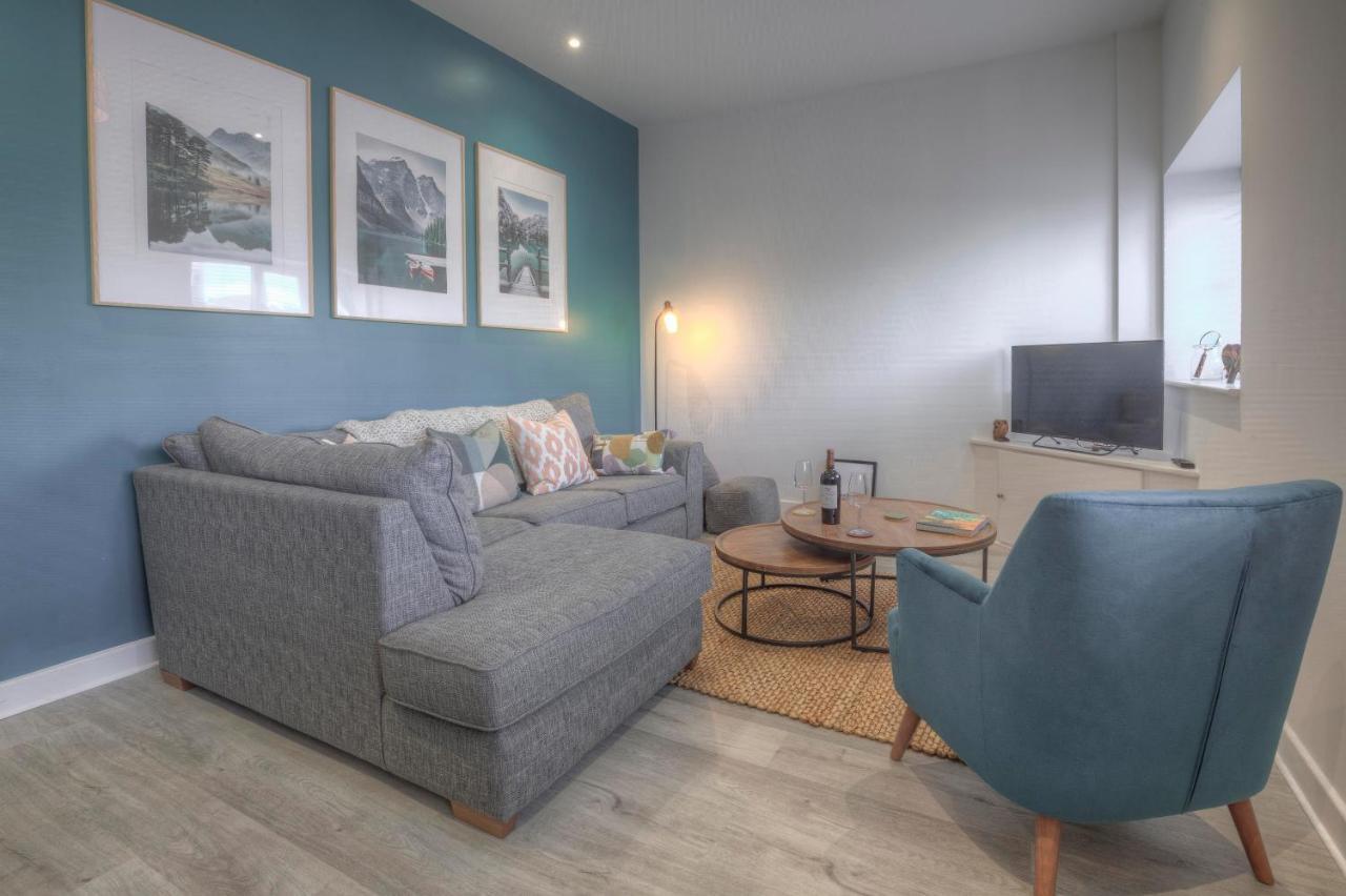 The Swell, - Ground Floor 2 Bed With Parking Apartment *